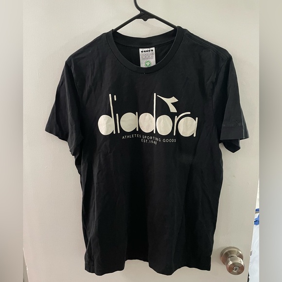 Men’s Diadora Black Logo T-Shirt Size M - Picture 1 of 3